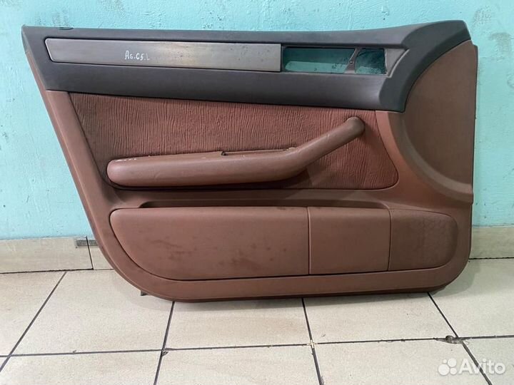 Обшивка двери передняя левая audi А6 С5