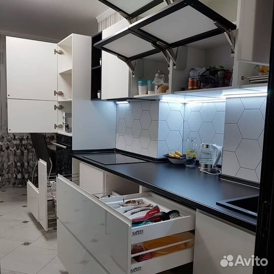 Кухонный гарнитур на заказ. В любом стиле