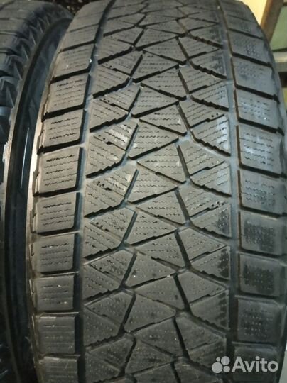 Bridgestone Blizzak DM-V2 225/60 R17