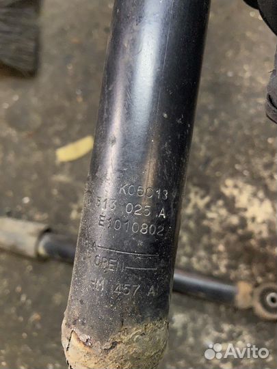 Стойка задняя Volkswagen Polo 5