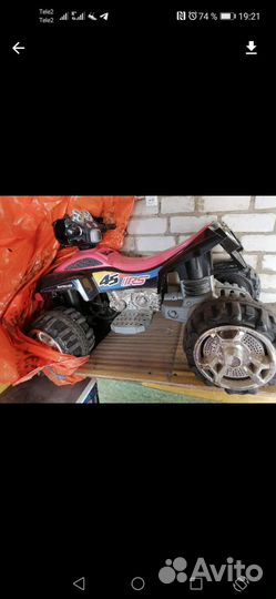 Детский квадроцикл на аккумуляторе