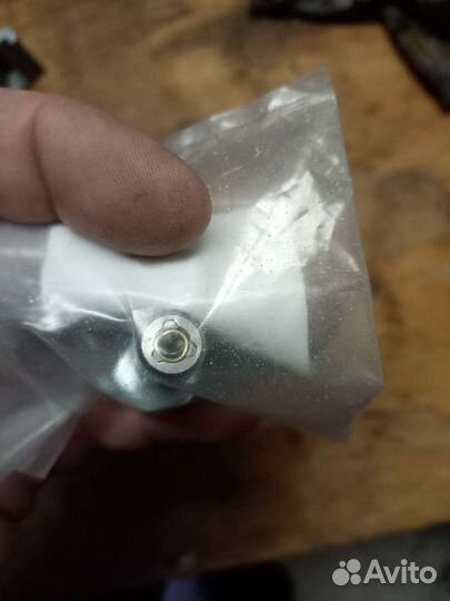 Болт обратки 2ct