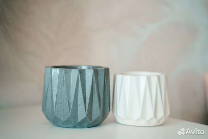 Кашпо бетонное