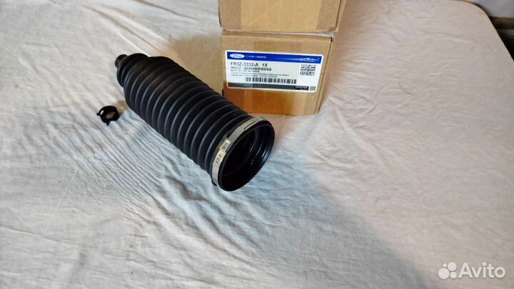 Пыльник рулевой тяги Ford Mustang