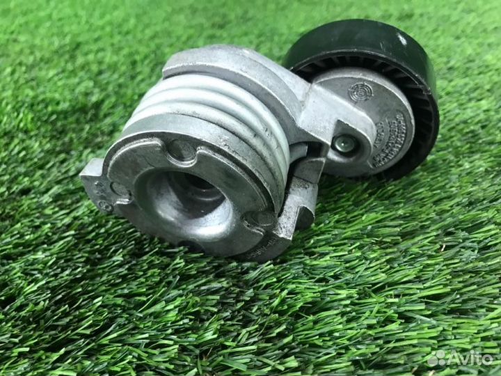 Натяжитель ремня генератора Bmw 6 E63 N62B44 2004