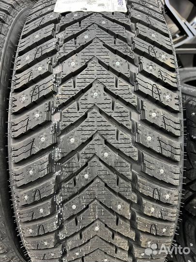 Kapsen IceMax RW516 245/40 R19 98H