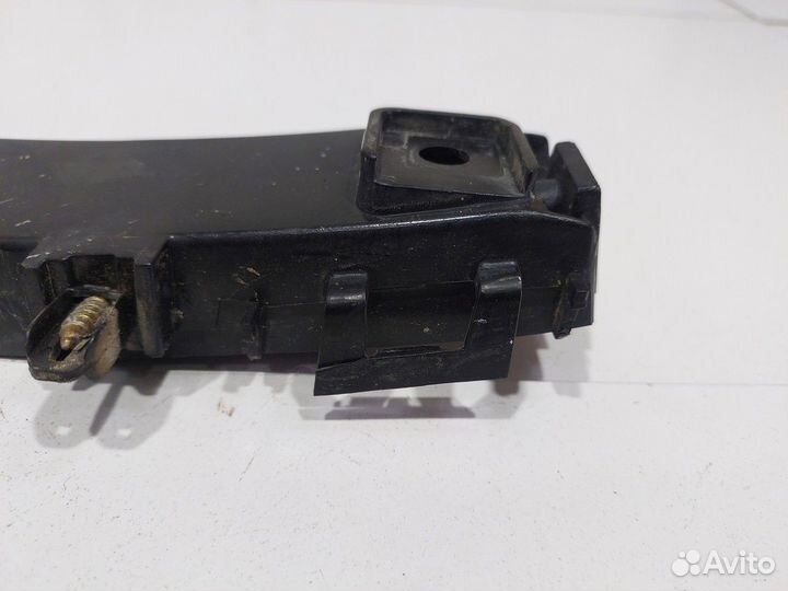 Кронштейн заднего бампера правый (Changan CS35)