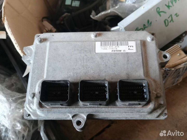 Акура мдх 2007 г блок управления двс