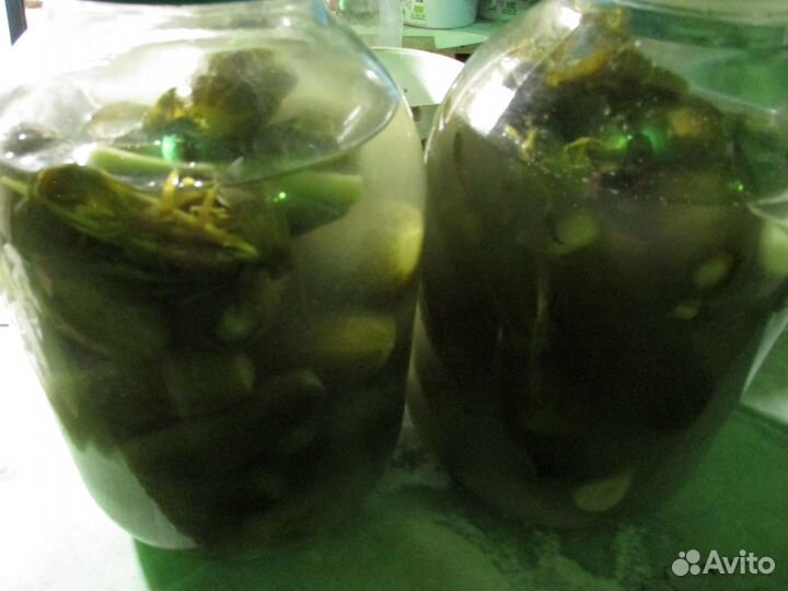 Огурцы бочковые деревенские