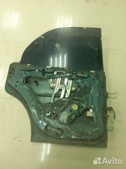 Дверь задняя левая Toyota Crown GS141