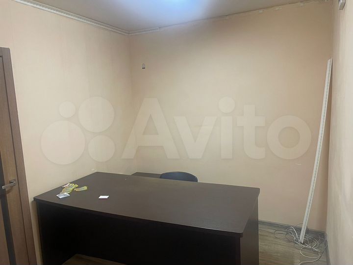 2-к. квартира, 60 м², 1/2 эт.