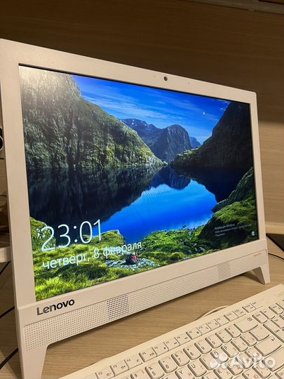 Lenovo моноблок белый