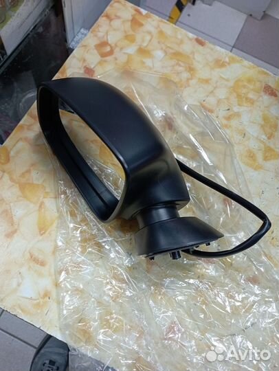 Зеркало в сборе левое на Renault Logan