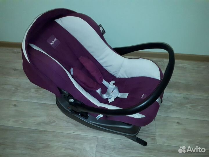 Автолюлька Inglesina с базой Isofix