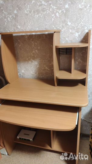 Компьютерный компактный столик