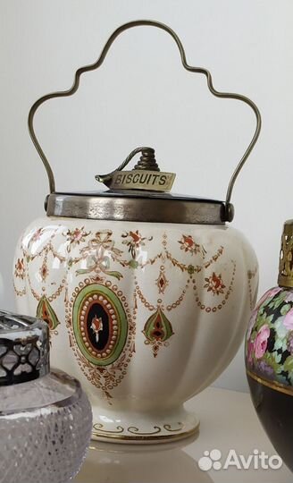 Бисквитница и Роузбоул