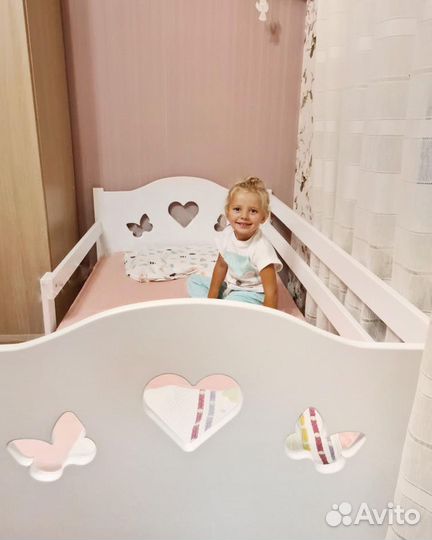 Детская кровать с бортиком