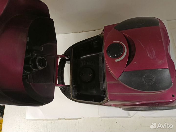 Пылесос Elenberg VC-2020 на запчасти (Д)