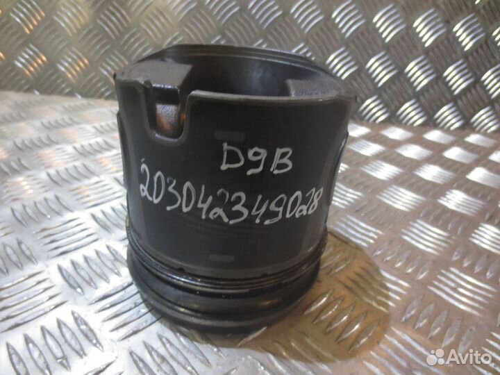 Поршень Volvo 20778879