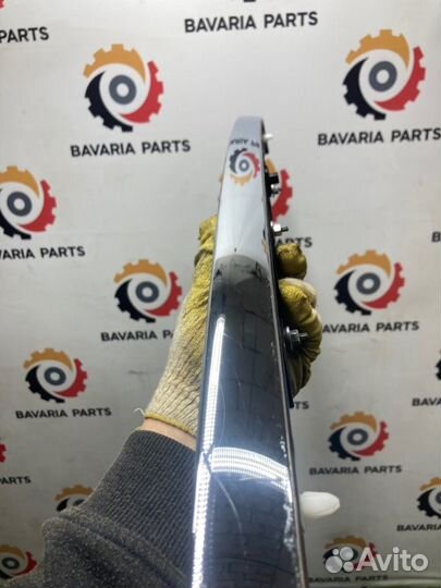 Кнопка багажника с подсветкой номера Bmw 7 F01 3.0