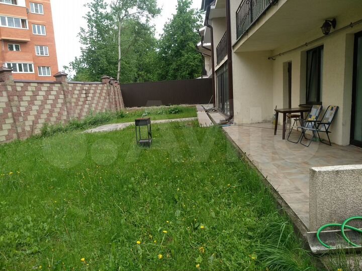 Таунхаус 300 м² на участке 1,5 сот.