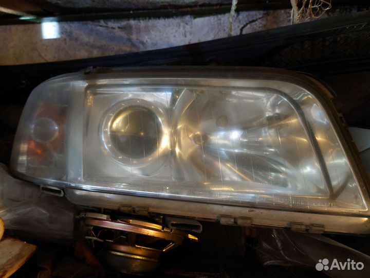 Фара правая Ауди А8
