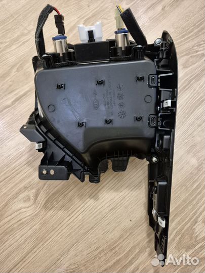 Декоративная накладка центральной консоли