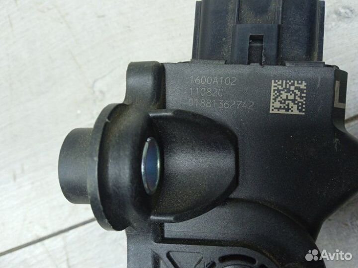 Педаль газа Mitsubishi Outlander 2.4 2007