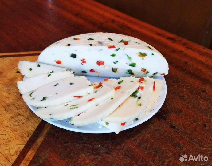 Молоко козье домашнее