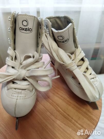 Коньки фигурные,р.25/26