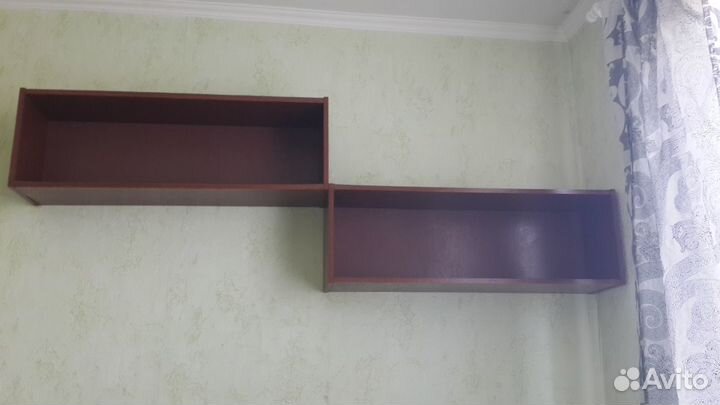 Книжные полочки