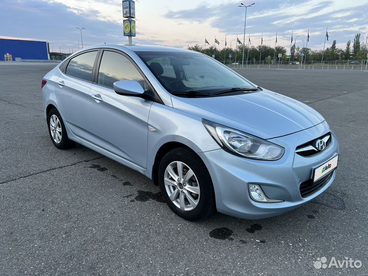Hyundai Solaris 1.4 МТ, 2012, 242 000 км