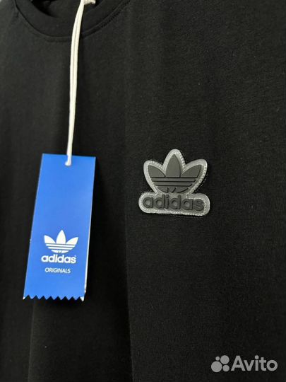 Спортивный костюм Adidas