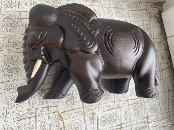 Статуэтка африканский слон