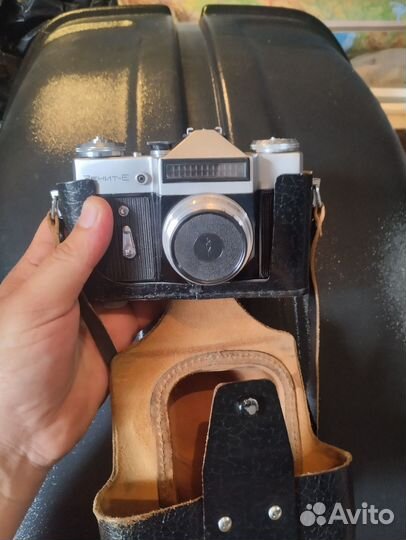 Пленочный фотоаппарат зенит