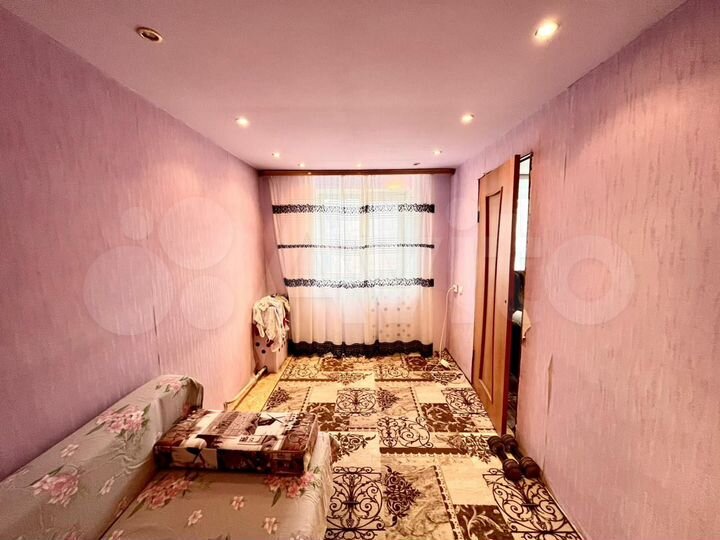 2-к. квартира, 43 м², 3/5 эт.