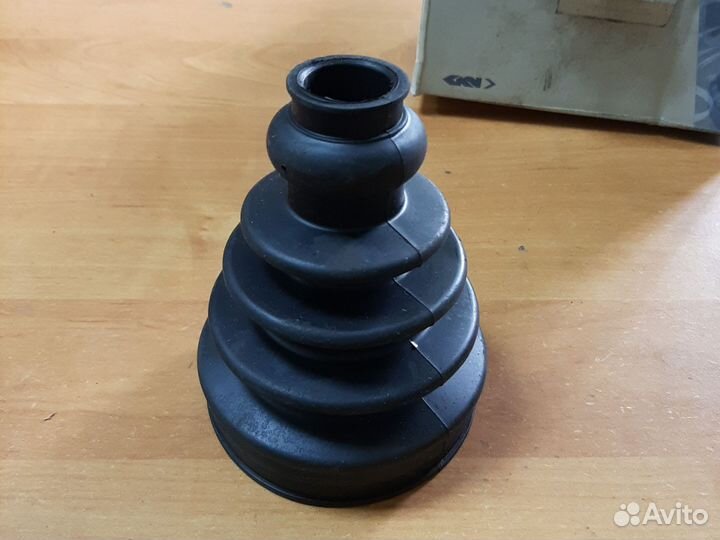 Пыльник шруса внутреннего loebro Audi A3/A4, VW