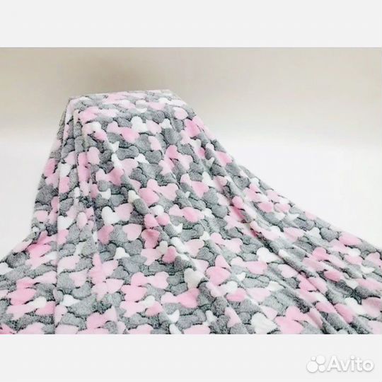 Плед флисовый новый розовые сердечки