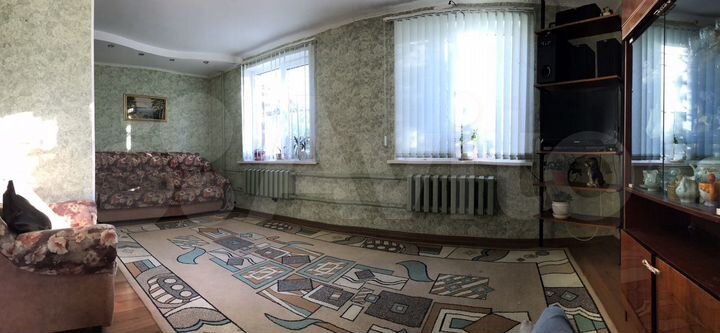 Коттедж 297 м² на участке 12 сот.