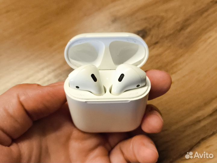 AirPods (2-го поколения)оригинал
