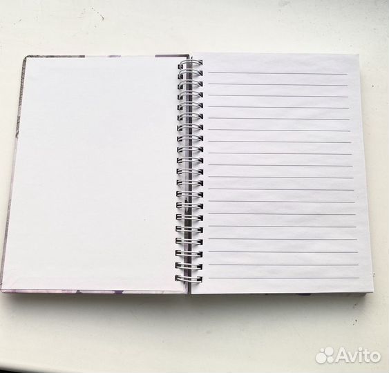 Блокнот Avon Новый