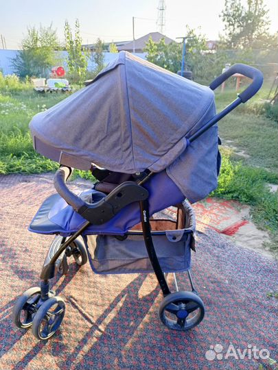 Прогулочная коляска, б/у. В отличном состоянии