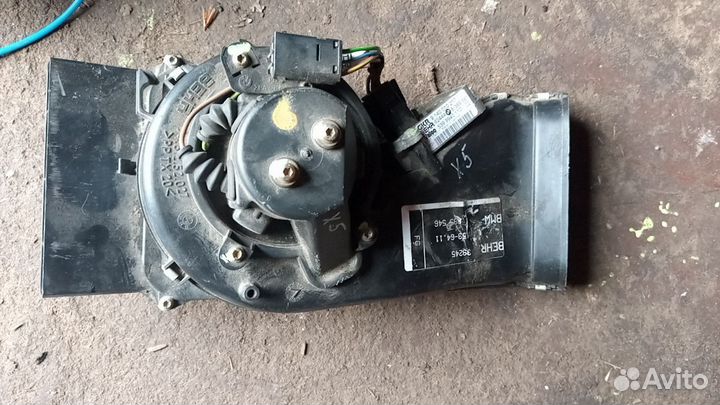 Моторчик печки Bmw X5