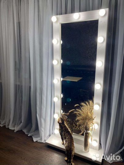 Гримерное зеркало