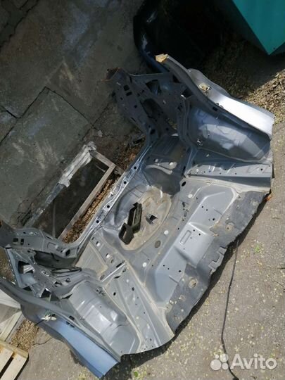 Задняя часть Subaru Forester 4 SJ