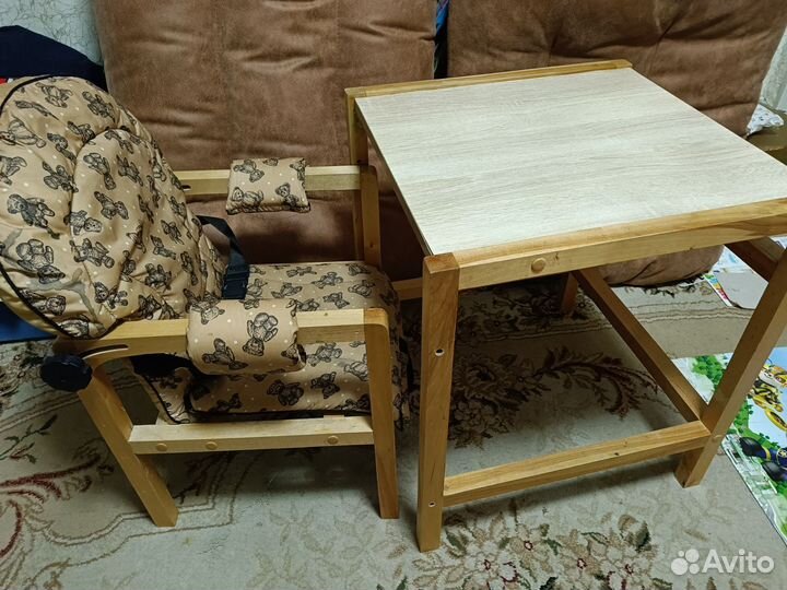 Стульчик для кормления