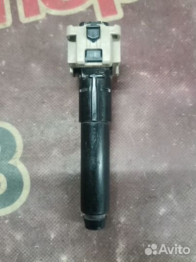 Форсунка омывателя фары Toyota Land Cruiser Prado