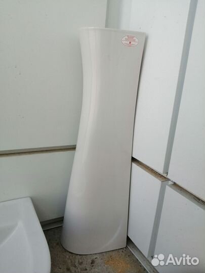 Раковина с подиумом