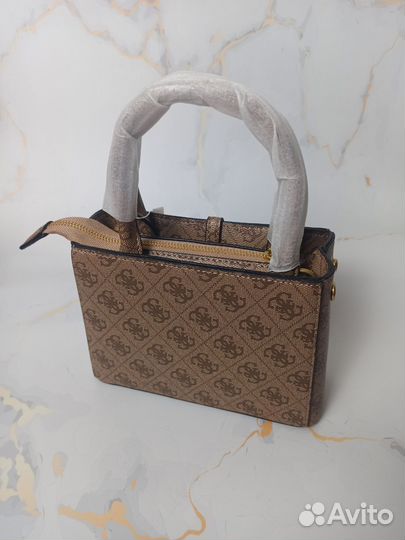 Женская сумка Guess