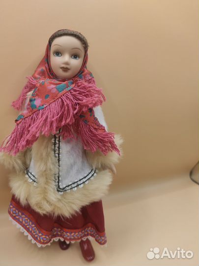 Фарфоровые коллекционные куклы